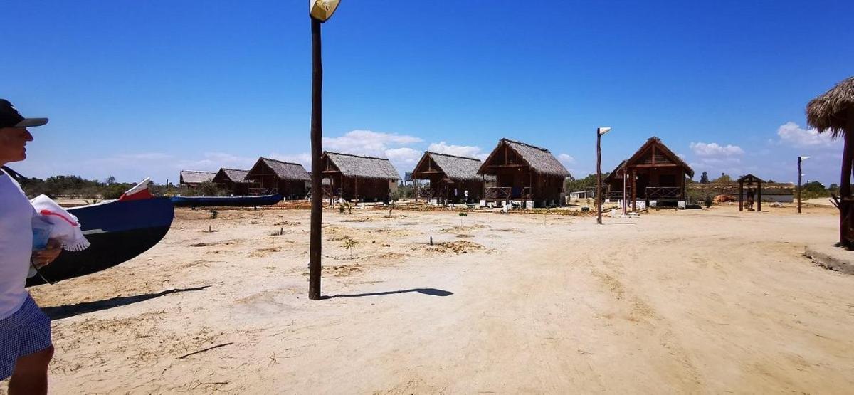 Hotel Cap Kimony Morondava Esterno foto