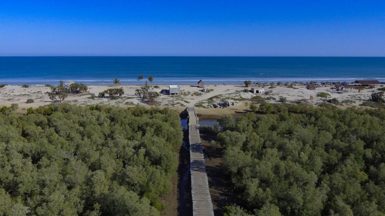 Hotel Cap Kimony Morondava Esterno foto
