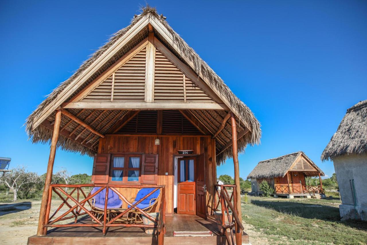 Hotel Cap Kimony Morondava Esterno foto
