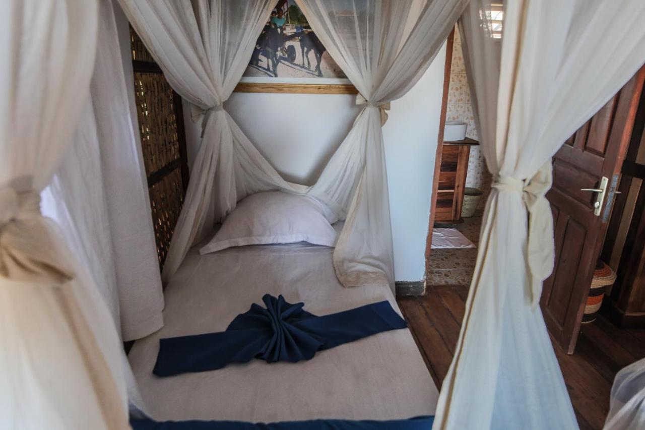 Hotel Cap Kimony Morondava Esterno foto